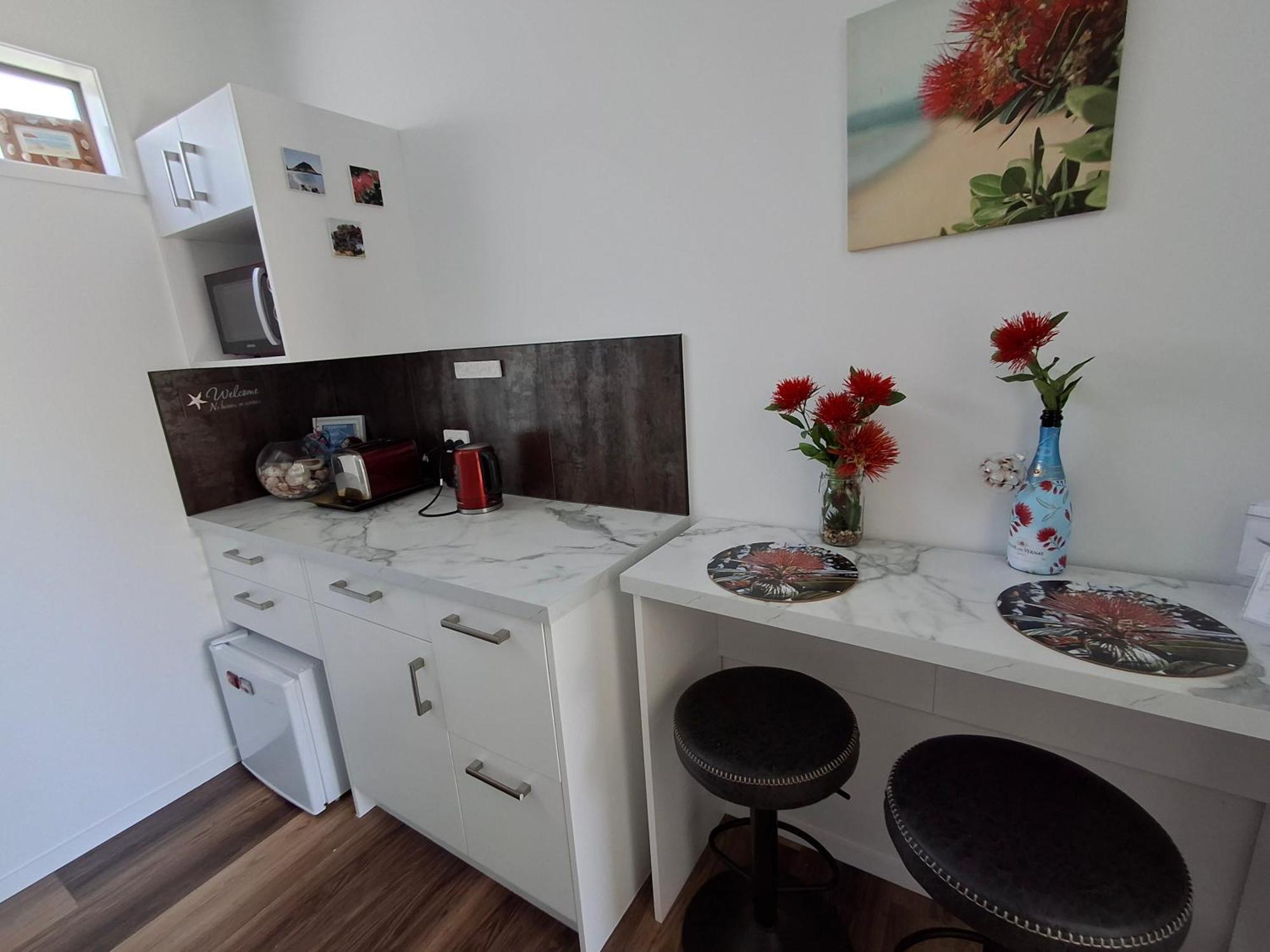 Papamoa Beach, Pohutukawa Deluxe Studio, On Hugoway Экстерьер фото
