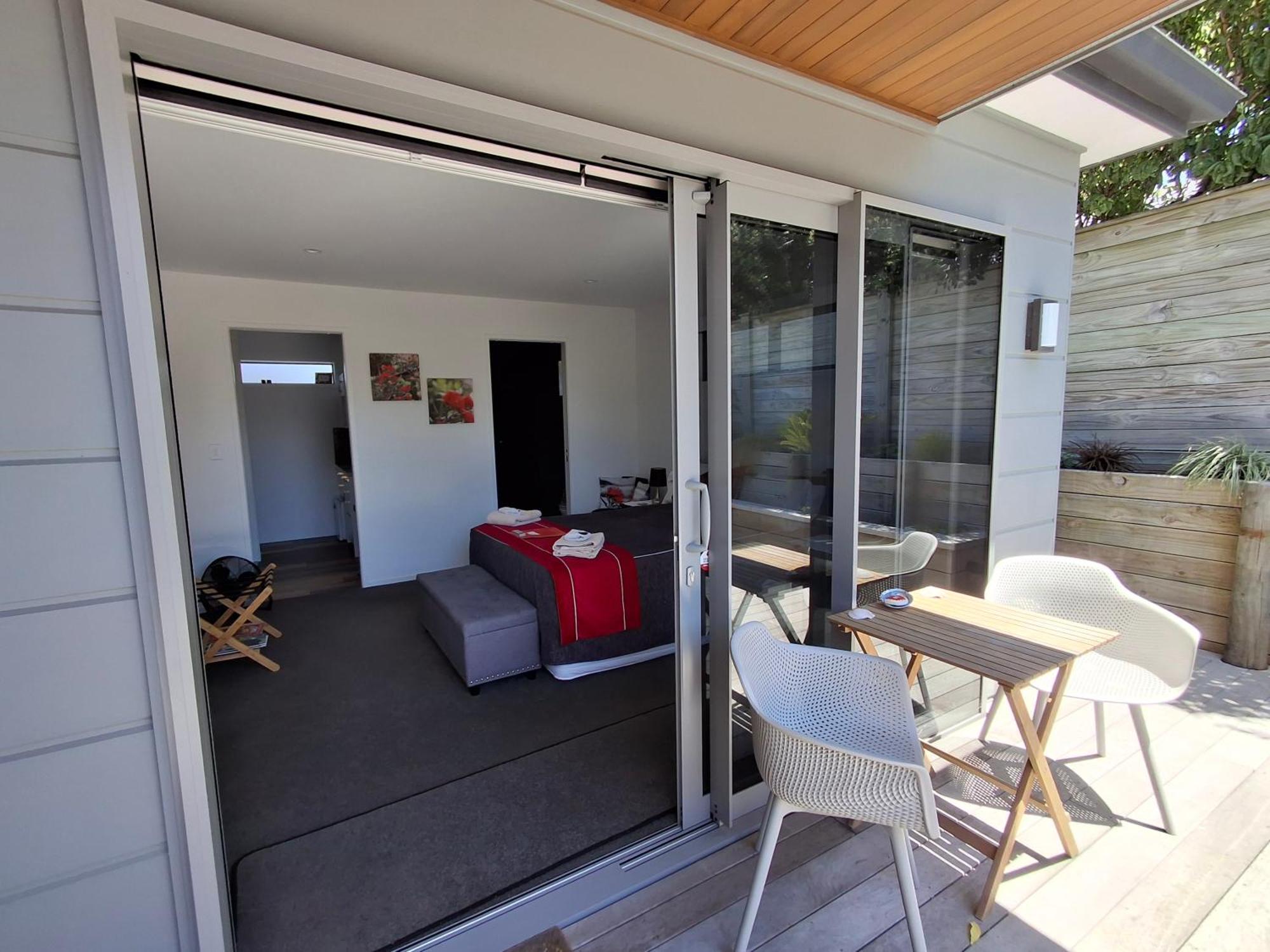 Papamoa Beach, Pohutukawa Deluxe Studio, On Hugoway Экстерьер фото